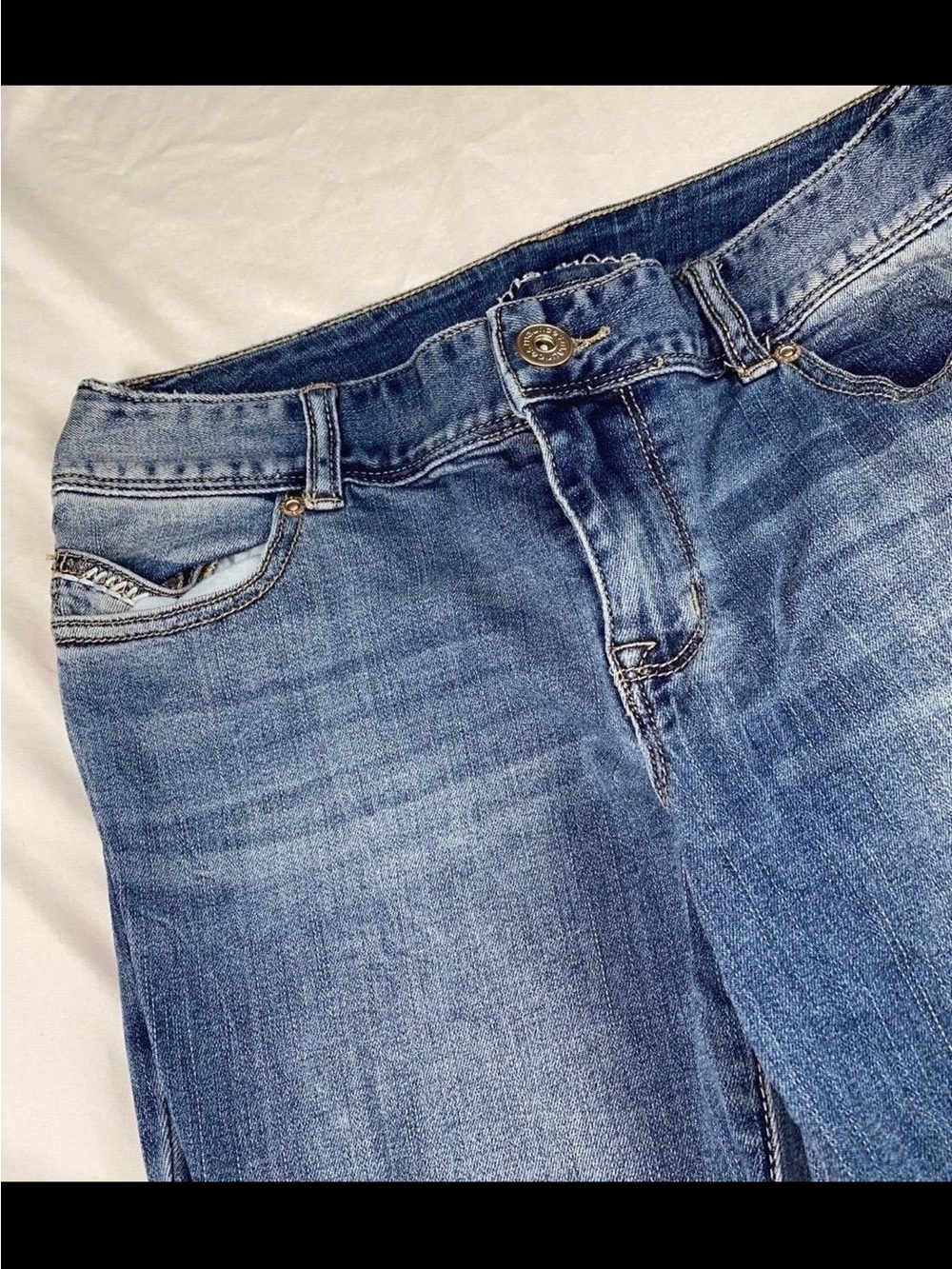 Jeans - Picture 3 of 12